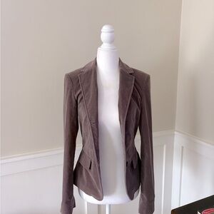 Vintage Calvin Klein dusty purple velvet lined blazer. Size 2